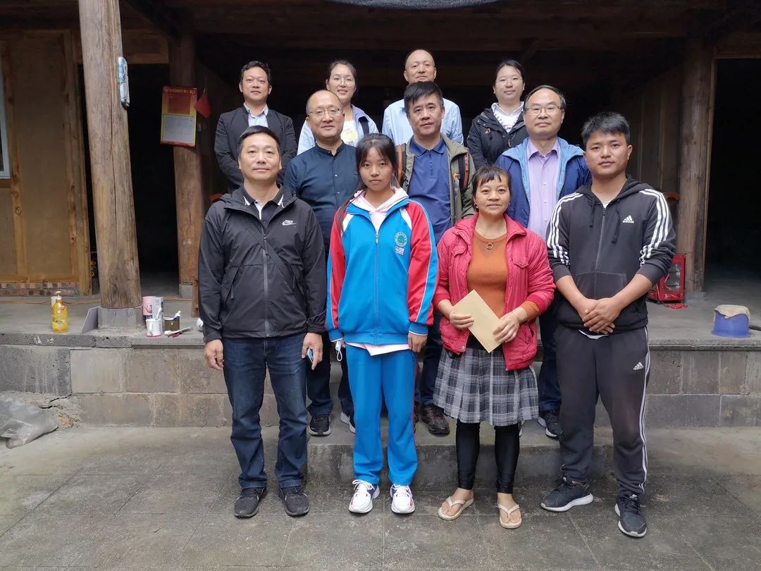 传递温暖 | 辰竹董事长再赴云南梁河县第一中学助学！