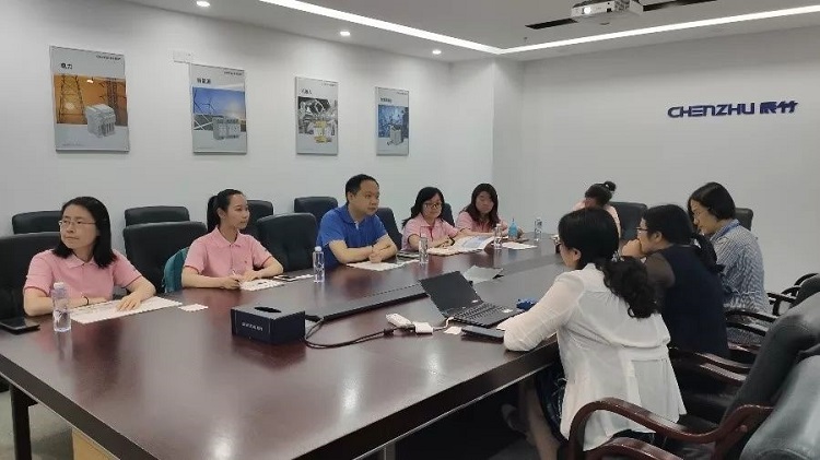 上海市巾帼文明岗班组成员莅临辰竹仪表开展主题交流活动